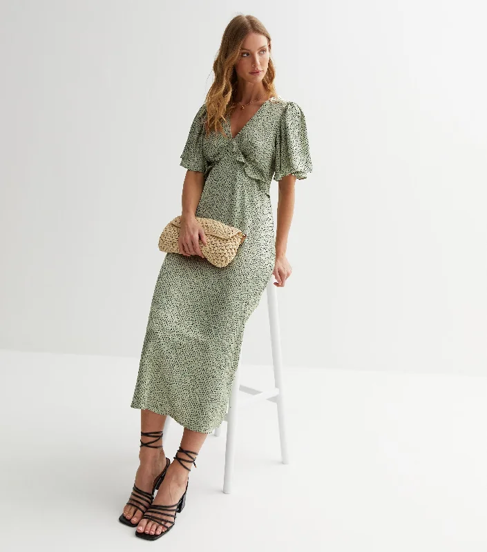 Green Satin Animal Print Angel Sleeves Midi Dress