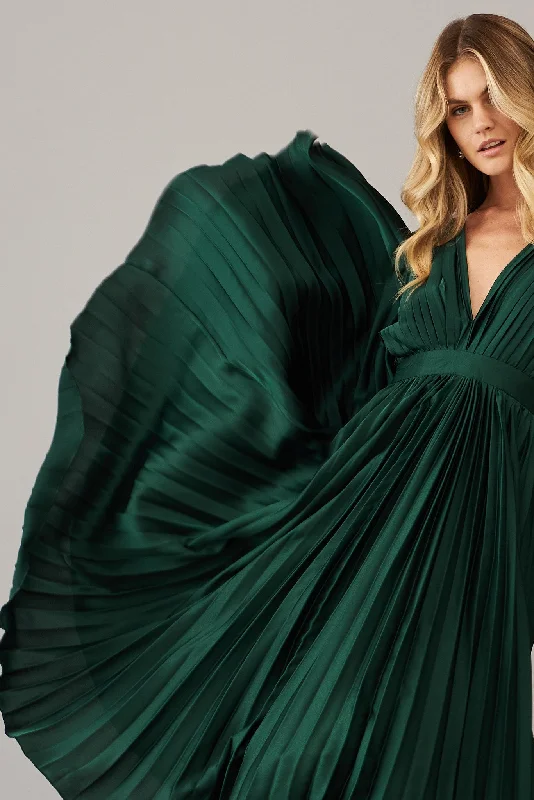 Anetta Midi Dress In Pleated Emerald Satin