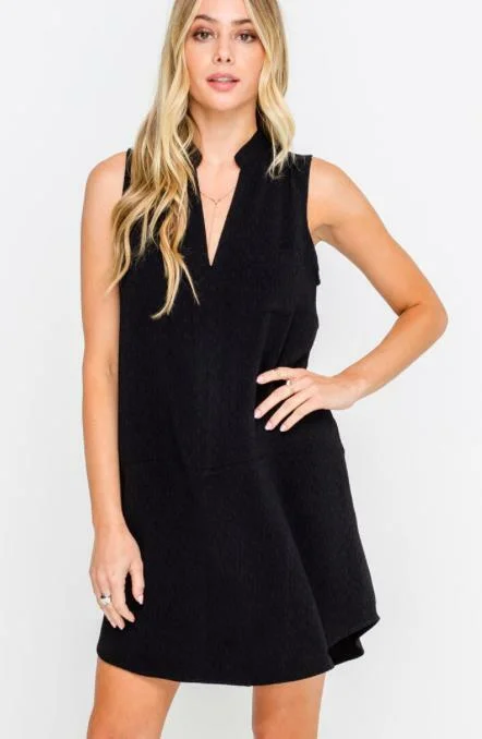 Emma Black Sleeveless Shift Dress