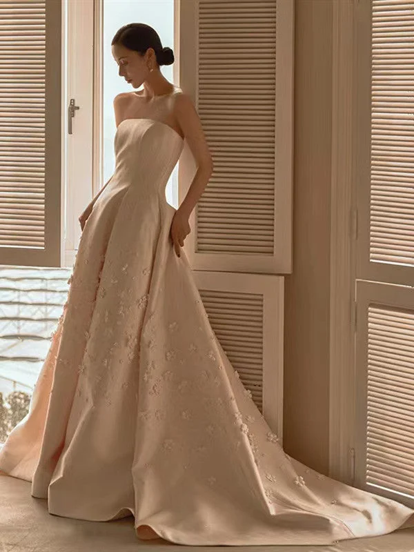 Strapless A-line Satin Wedding Dresses, Elegant Appliques 2022 Bridal Gowns, Newest Wedding Gowns