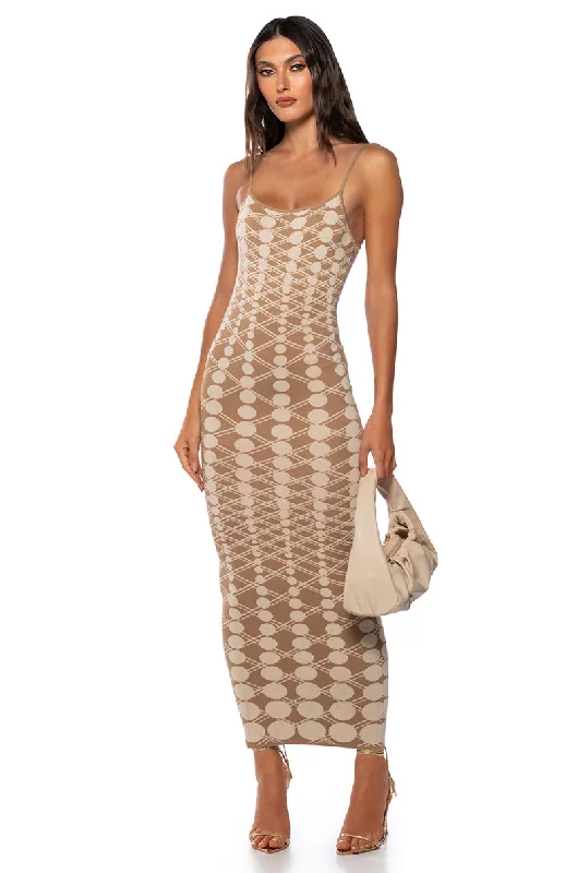 AMANI KNIT SCOOP NECK MAXI DRESS