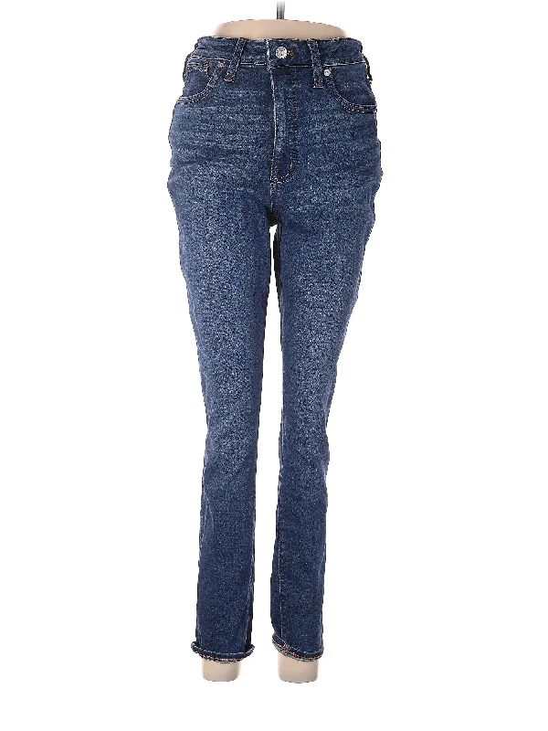 Your Dream Deal is Here!High-Rise Skinny Curvy High-Rise Skinny Jeans In Coronet Wash in Medium Wash
