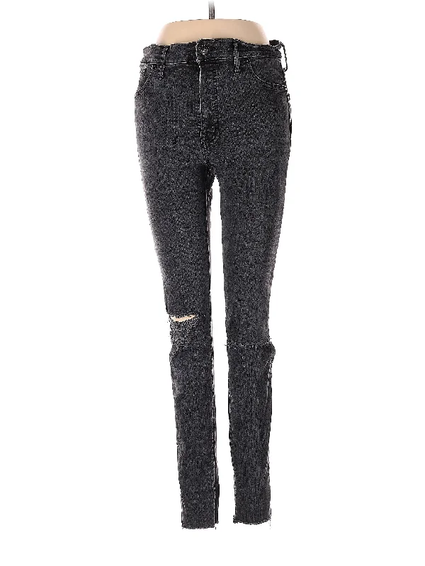 Don’t Wait – Shop Today!High-Rise Skinny Jeans in Dark Wash