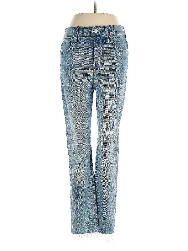 Find Your Perfect Deal Today!Mid-Rise Bootleg Jeans in Light Wash