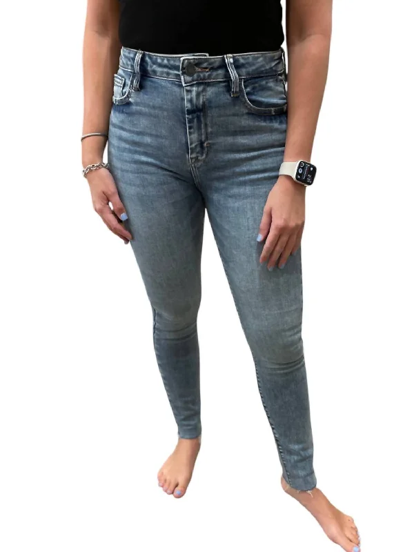 Limited Stock Available!Taylor High Rise Skinny Jeans In Washed Blue