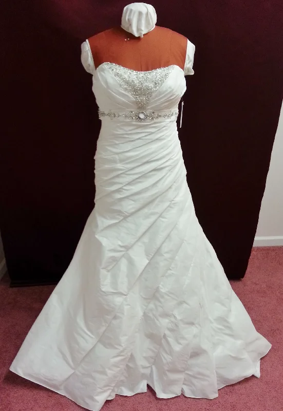 Find Your Perfect Deal Today!Alfred Angelo Alfred Angelo #2116
