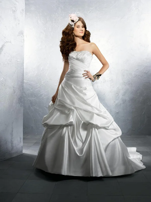 Best Offers of the Month!Alfred Angelo Alfred Angelo 2245W Size 22