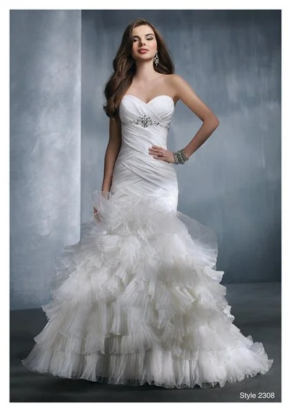 Incredible Savings Inside!Alfred Angelo Alfred Angelo 2308 Size 6
