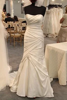 Find Your Perfect Deal Today!Casablanca Casablanca 2037 Size 6
