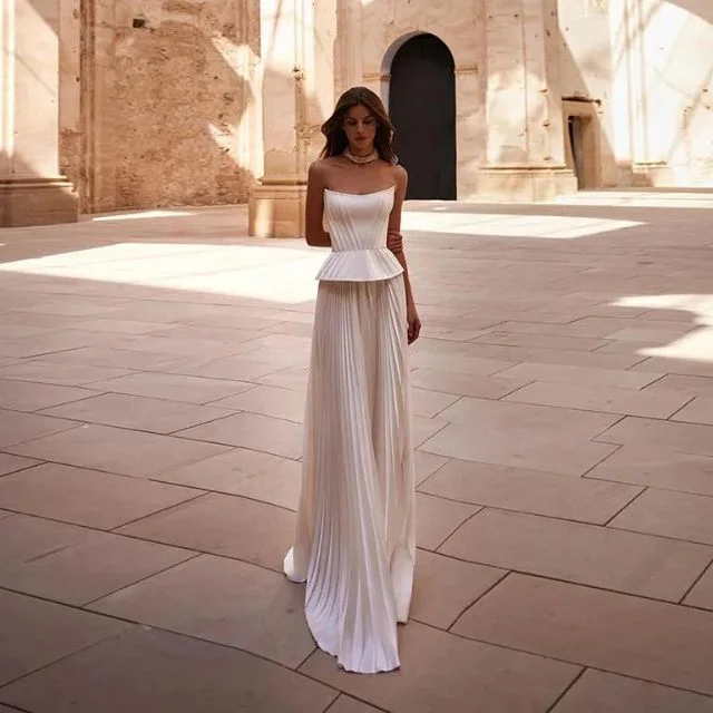The Best Deals Won’t Wait!Clarissa™ Elegant evening dress