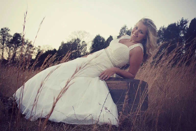 More Discounts, More Joy!David's Bridal Cap-Sleeve Slim Gown with Keyhole Back Style VW976