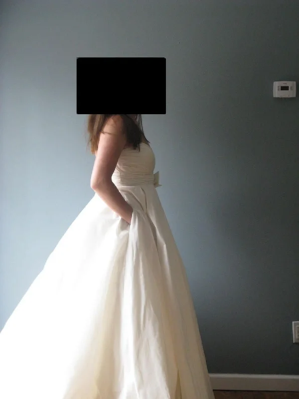 Crazy Discounts Inside!David's Bridal Galina