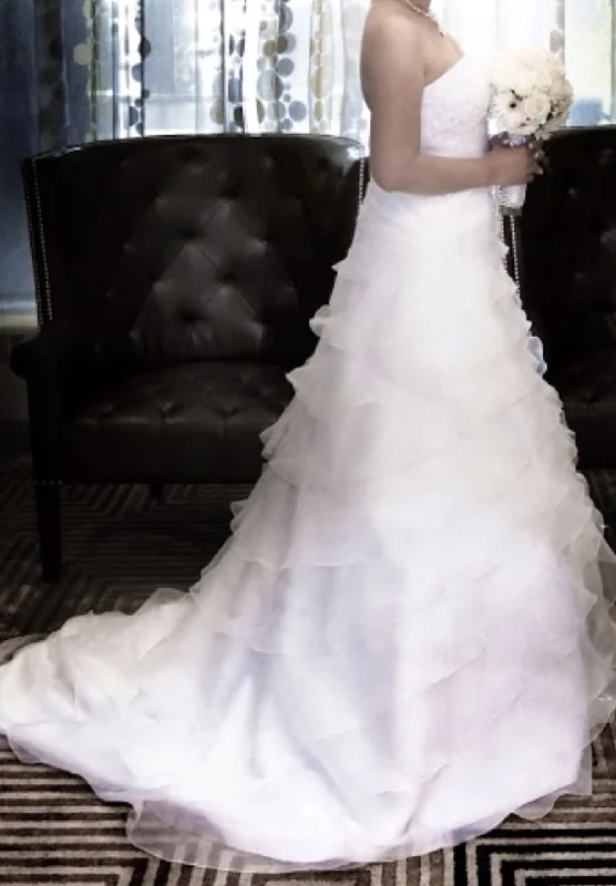 Hurry! While Supplies Last!David's Bridal WG3196