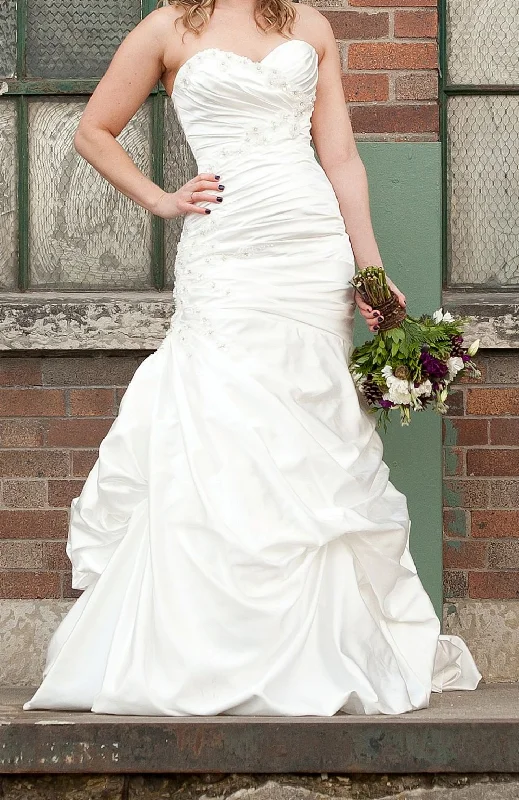The Best Offers Are Here!Demetrios Demetrios Sposabella 4293