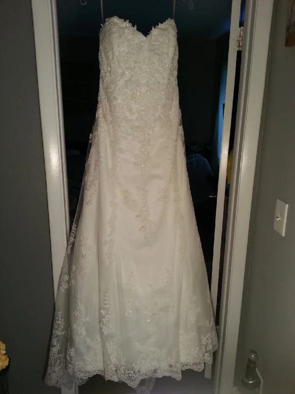 Mega Sale Happening Now!Maggie Sottero Emma