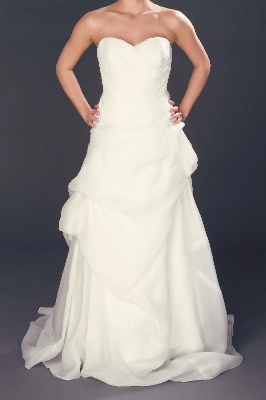 Get It Before It’s Gone!Marisa Marisa Custom Size 6