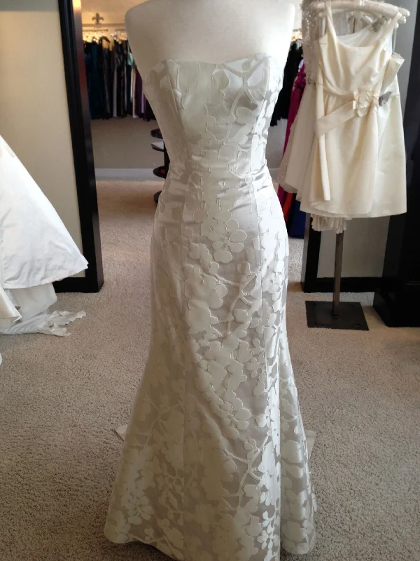 Your Dream Deal is Here!Modern Trousseau Pearl