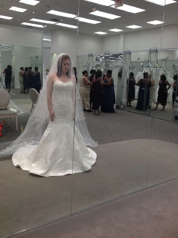 Shop Now and Save!Oleg Cassini CWG594