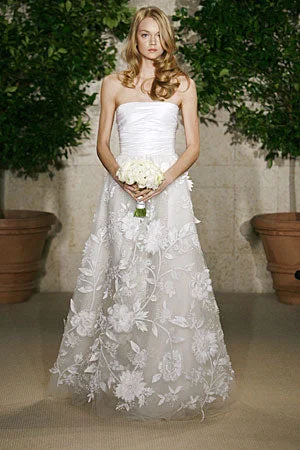 Get More for Less!Oscar de la Renta 99239