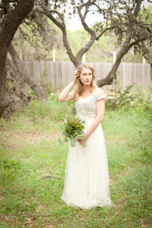 Flash Sale – Act Fast!Other Elliot Claire London Off-White Tulle Overlay Dress