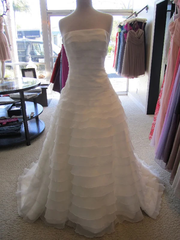 Crazy Discounts Inside!Pronovias 1565 Biarritz
