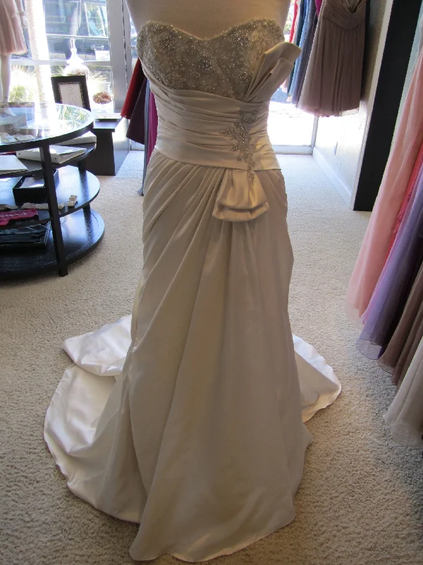 Grab Yours Before It’s Too Late!Pronovias Palermo