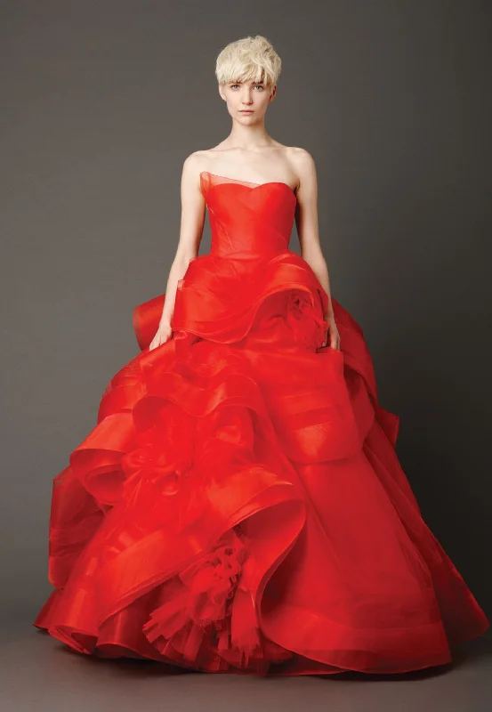 Price Drops You’ll Love!Vera Wang Vera Wang Katherine Size 8