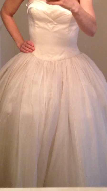 Everything Must Go!Vera Wang Vera Wang Luxe