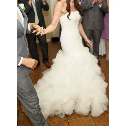 Must-Have Deals Inside!Vera Wang Vera Wang White VW351086