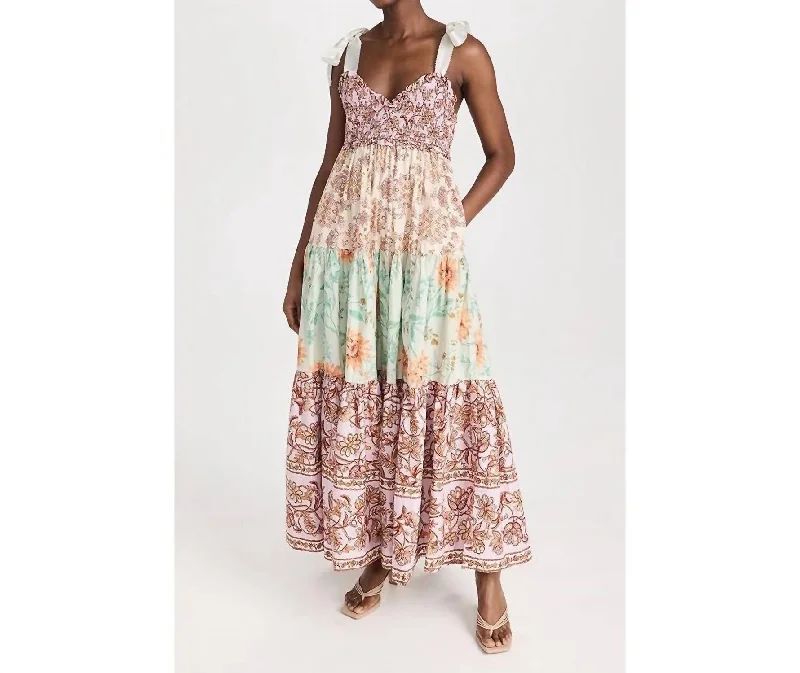 Flash Deals – Act Quickly!Bluebell Floral Print V-Neck Sleeveless Maxi Dress In Lilac Combo