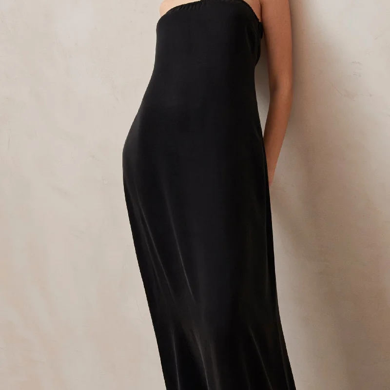 Your Favorite Items on Sale Now!Ilia Black Maxi Dress