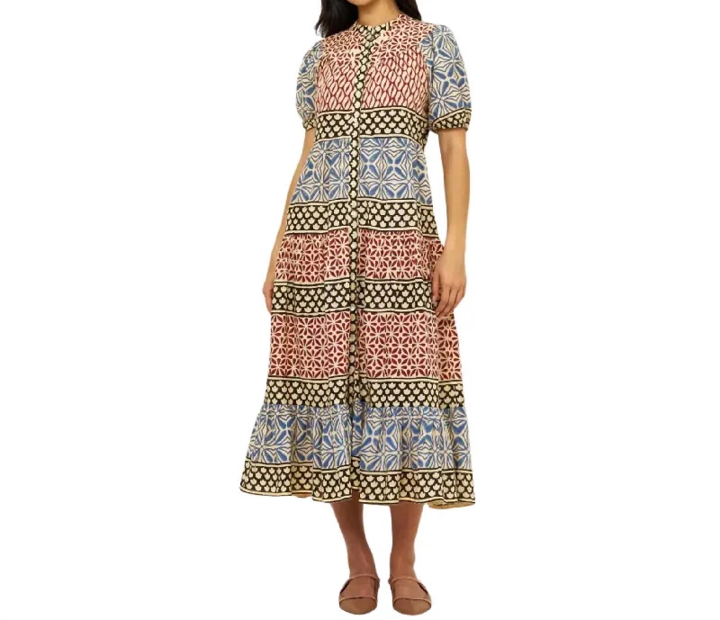 Limited Deals, Unlimited Savings!Scoop Tiered Midi Dress In Sultan Black