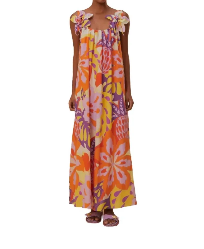 Flash Sale – Act Fast!Sleeveless Maxi Dress In Lee Floral