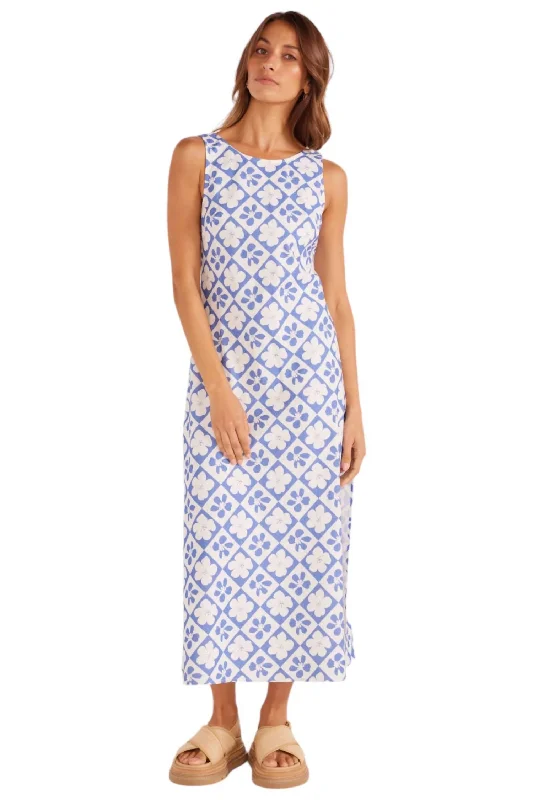 Hot Deals You Can’t Resist!Vivi Midi Dress In Blue/white Floral