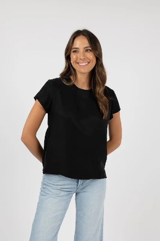 The Best Deals Won’t Wait!Humidity - Milano Tee, Black
