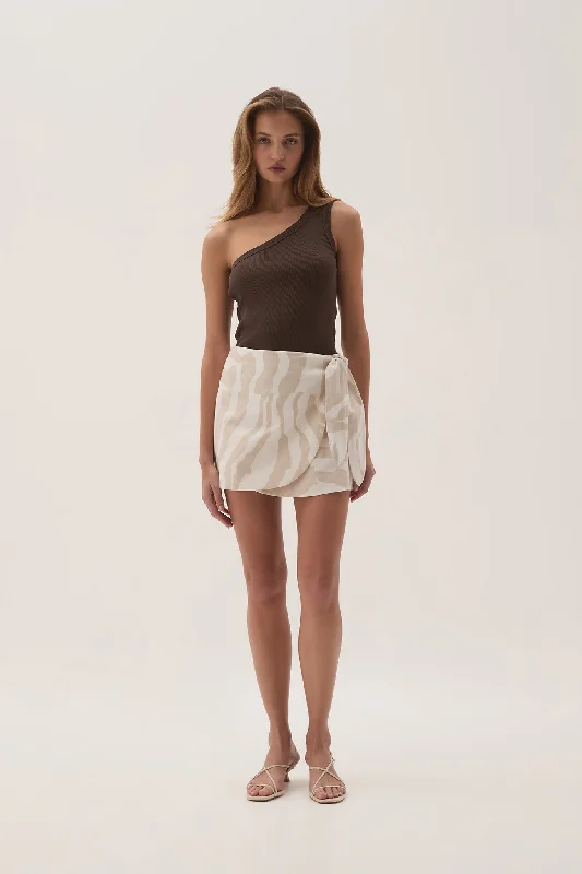 The Best Deals Won’t Wait!Cowrie One Shoulder Tank